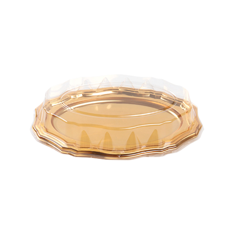 Plastic cake tray with transparent lid