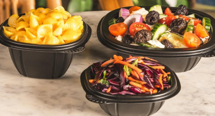 How does thickness variation in the Ceramic composite wear-resistant lining affect its protective performance?